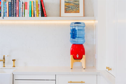Wonder Well - Sara - Premium Ceramic Dispenser (Includes 2 Returnable Bottles)