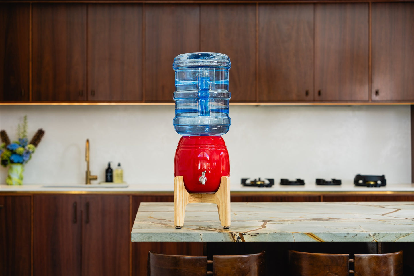 Wonder Well - Sara - Premium Ceramic Dispenser (Includes 2 Returnable Bottles)